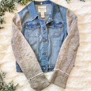 Denim jacket with cotton sleeves